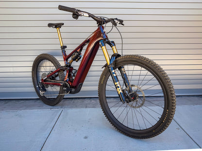 DEMO LEVO SW CARBON G4 REDPRL/BLK/METWHTSIL S4