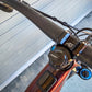 DEMO LEVO SW CARBON G4 REDPRL/BLK/METWHTSIL S3