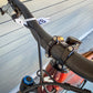 DEMO LEVO SW CARBON G4 REDPRL/BLK/METWHTSIL S3