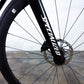 DEMO TARMAC SL8 EXPERT AXS METOBSD/REDPRL/WHT 54
